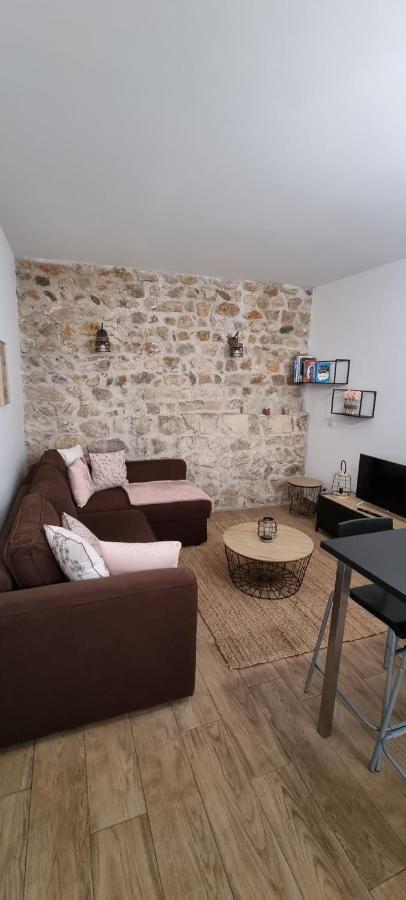 Appartement Chaleureux En Ardeche La Roche-de-Glun Екстер'єр фото